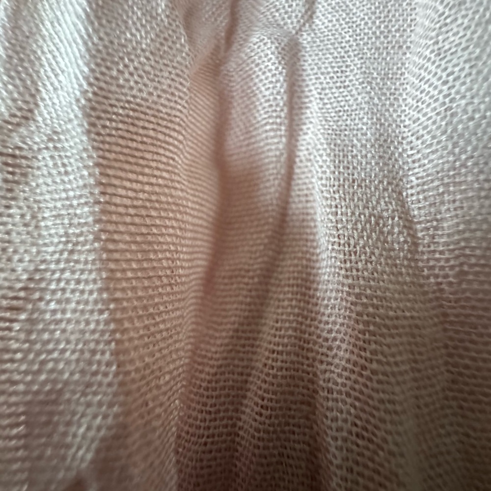 NWOT Elegant Long & Wide Soft Pink Scarf Wrap Crinkle Style w/ Minor Callouts - Picture 6 of 8